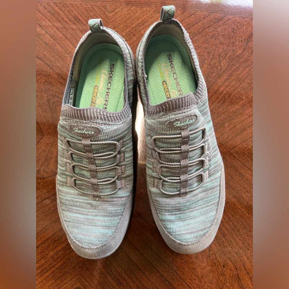 Skechers Size 8 Women’s